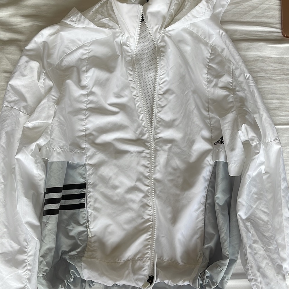 Adidas packable jacket in white | size:S